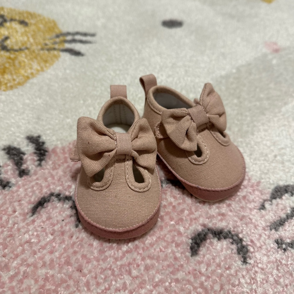 Carter’s Pink Bow Shoes